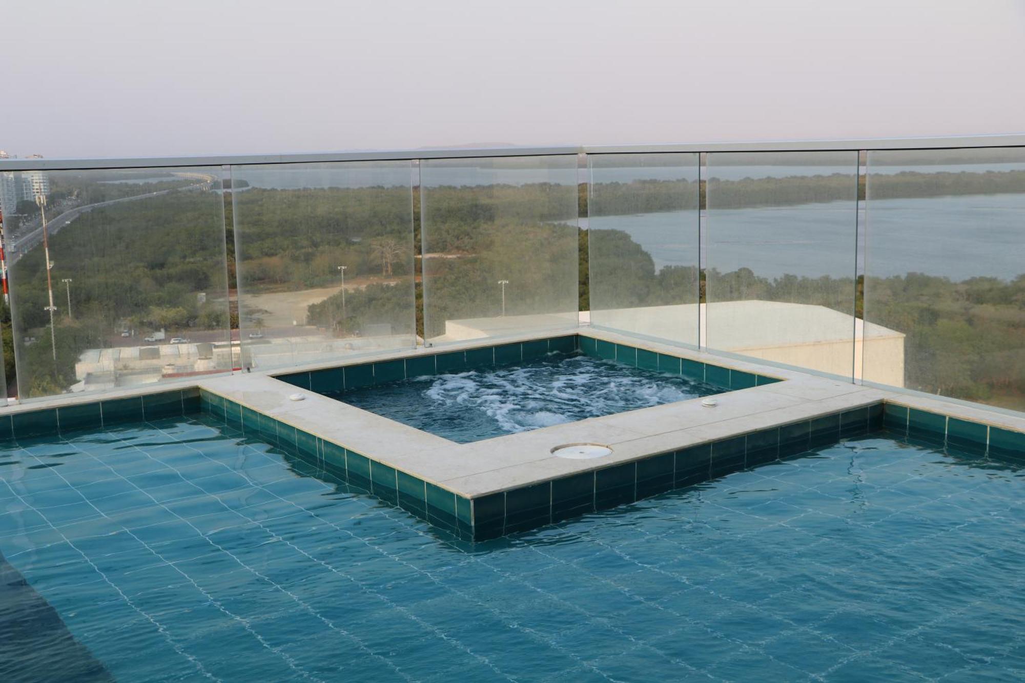 Apartamento De Lujo Frente Al Mar Con Piscina Cartagena Eksteriør billede