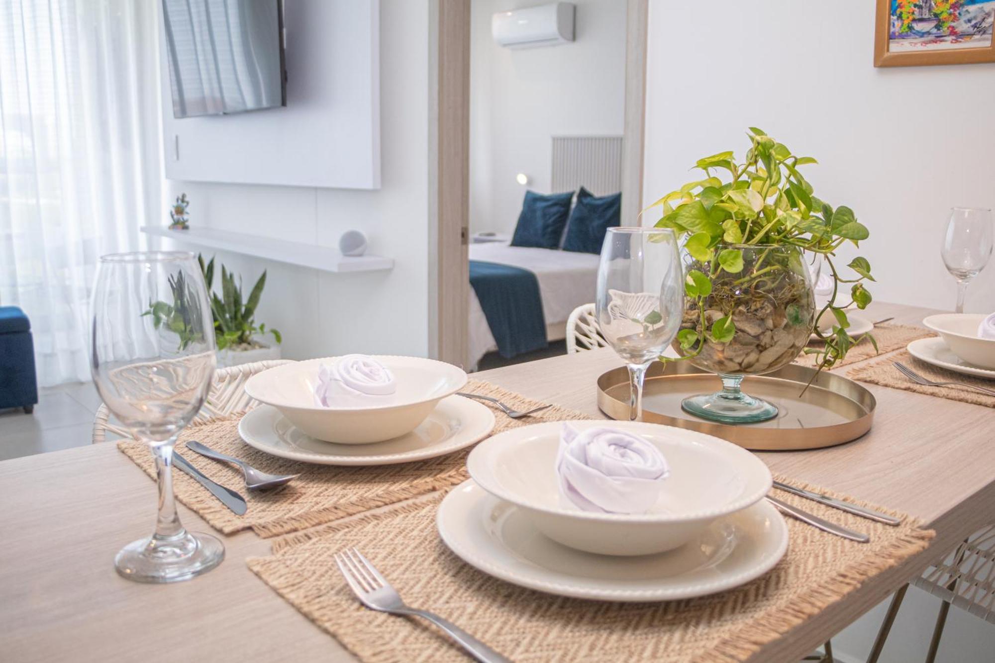 Apartamento De Lujo Frente Al Mar Con Piscina Cartagena Eksteriør billede